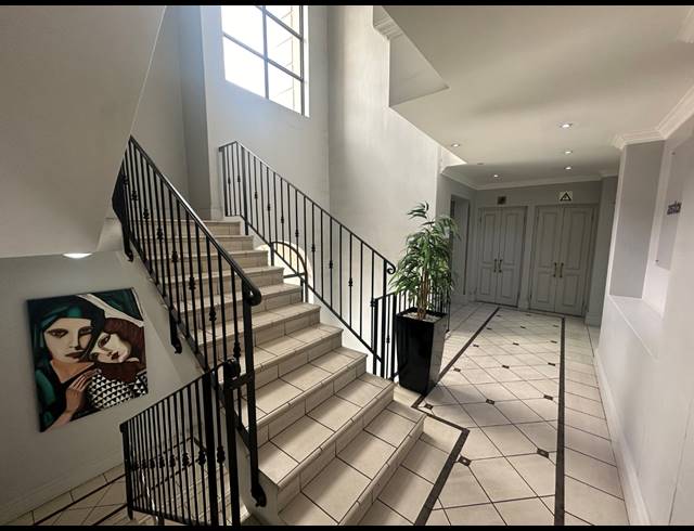 2,294M² BUILDING FOR SALE IN CENTURY CITY